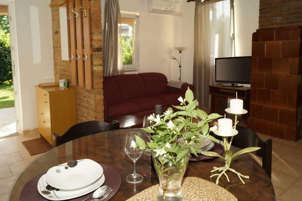 Apartman Eric Apartment Пула Екстериор снимка